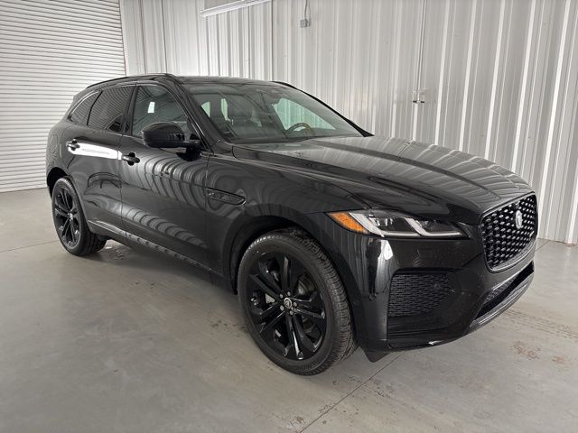 2025 Jaguar F-PACE P250 R-Dynamic S photo 3