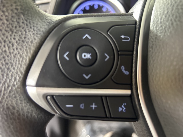 2022 Toyota Camry LE photo 21