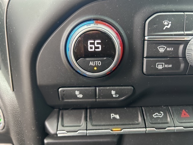 2022 Chevrolet Silverado 1500 RST photo 11