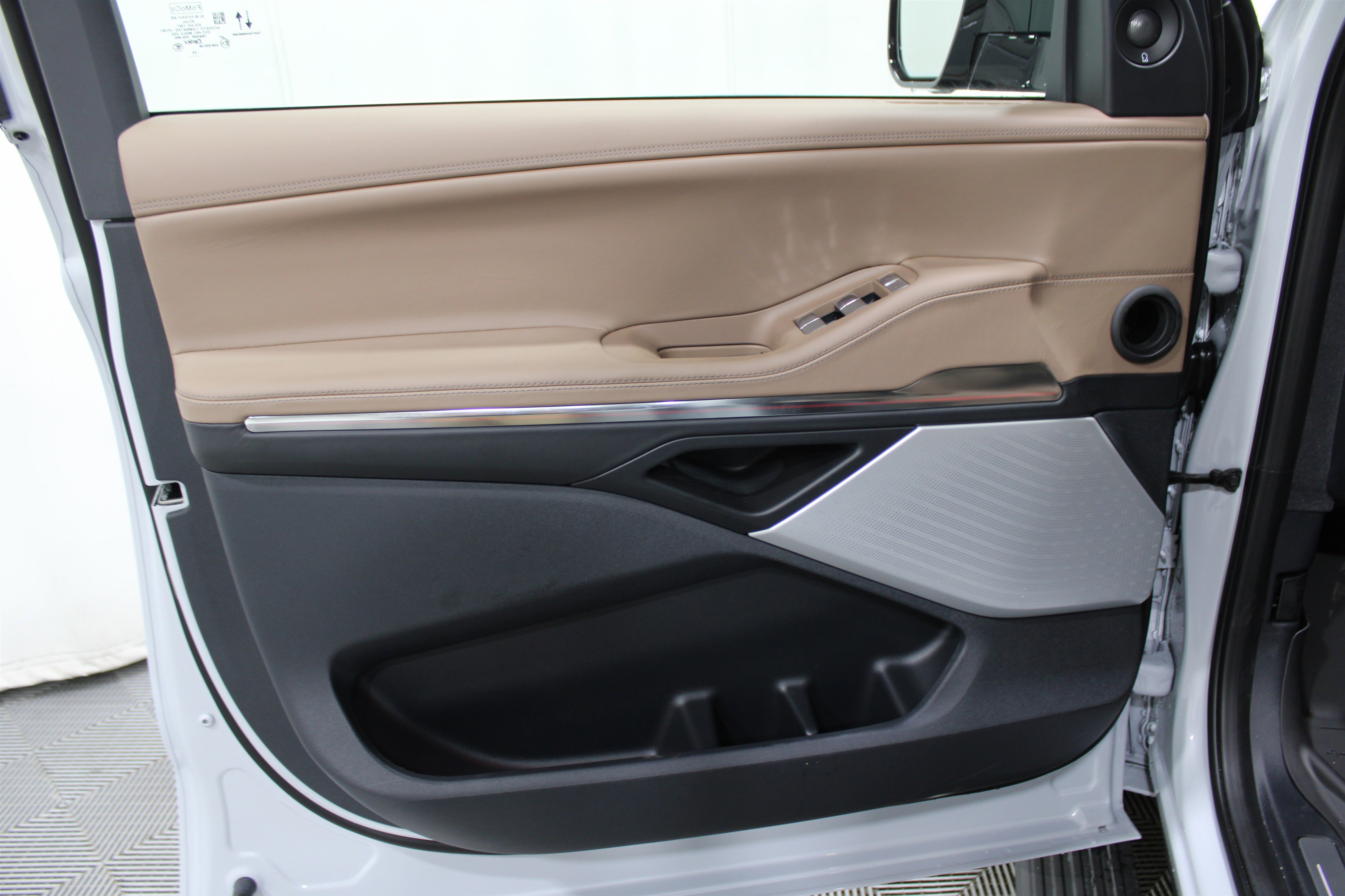 2025 Lincoln Navigator Black Label photo 5