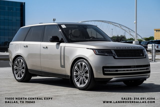 2025 Land Rover Range Rover SE photo 4