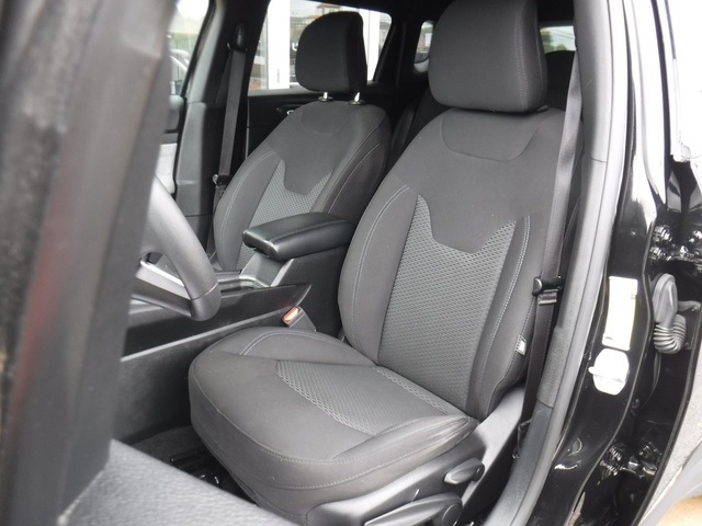 2023 Jeep Compass Sport photo 15