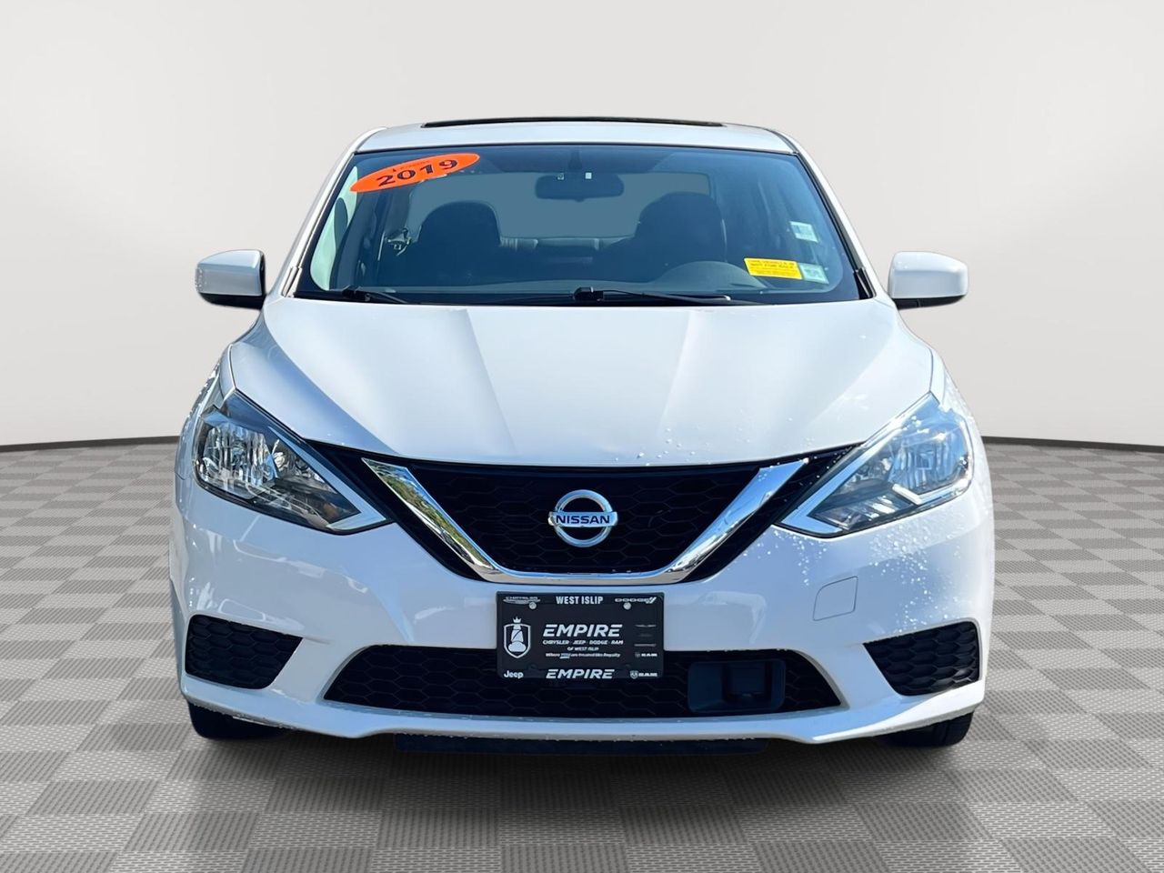 2019 Nissan Sentra SV photo 2