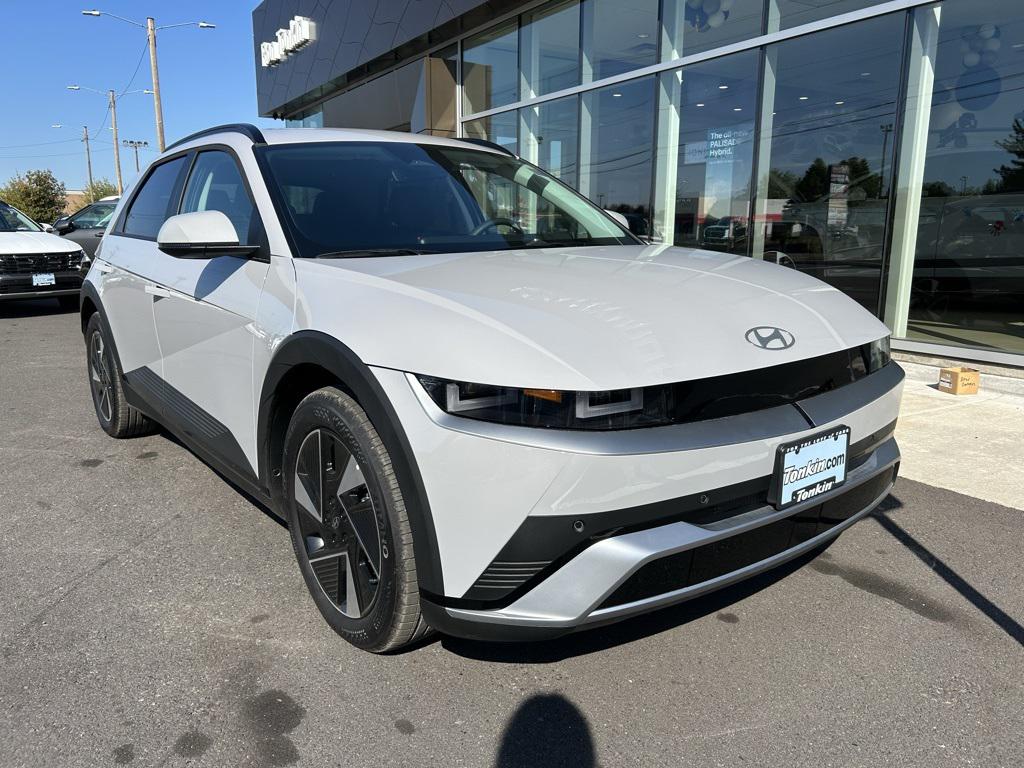 2025 Hyundai Ioniq 5 SEL photo 2