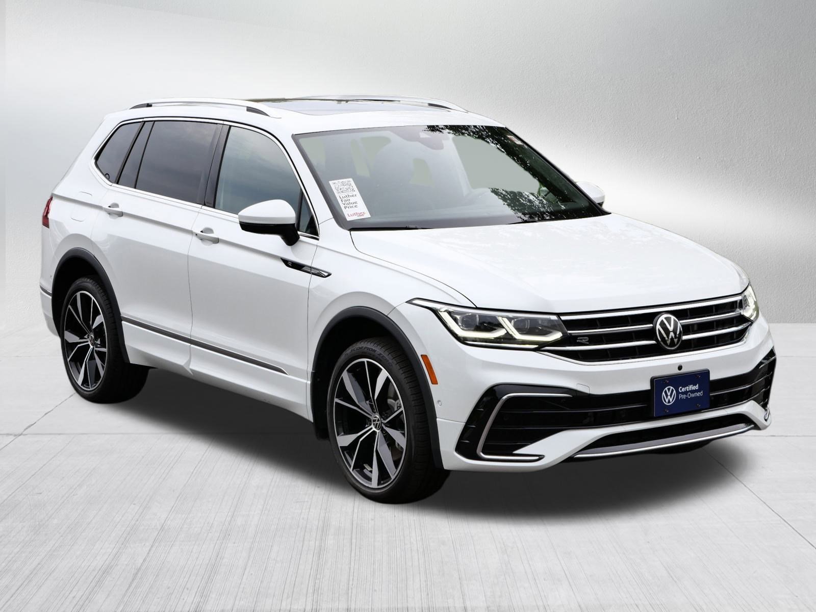 2023 Volkswagen Tiguan SEL R-Line Black photo 5