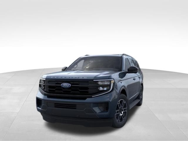 2025 Ford Expedition photo 2