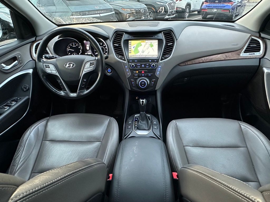 2017 Hyundai Santa Fe Limited Ultimate photo 10