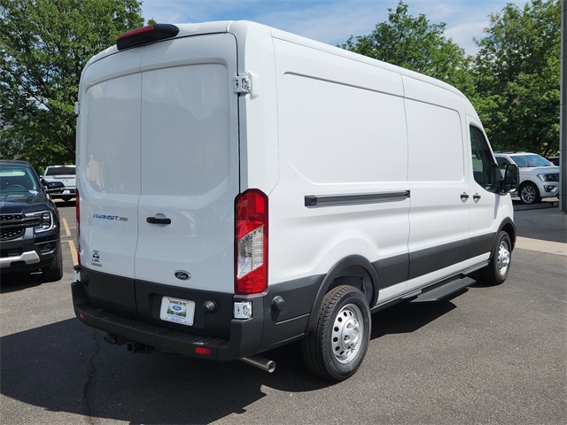 2025 Ford Transit Cargo Van photo 3