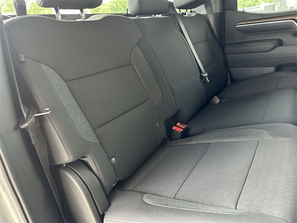 2025 Chevrolet Silverado 1500 LT photo 26
