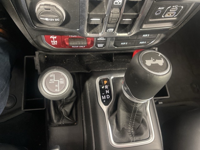 2025 Jeep Wrangler Rubicon X photo 28