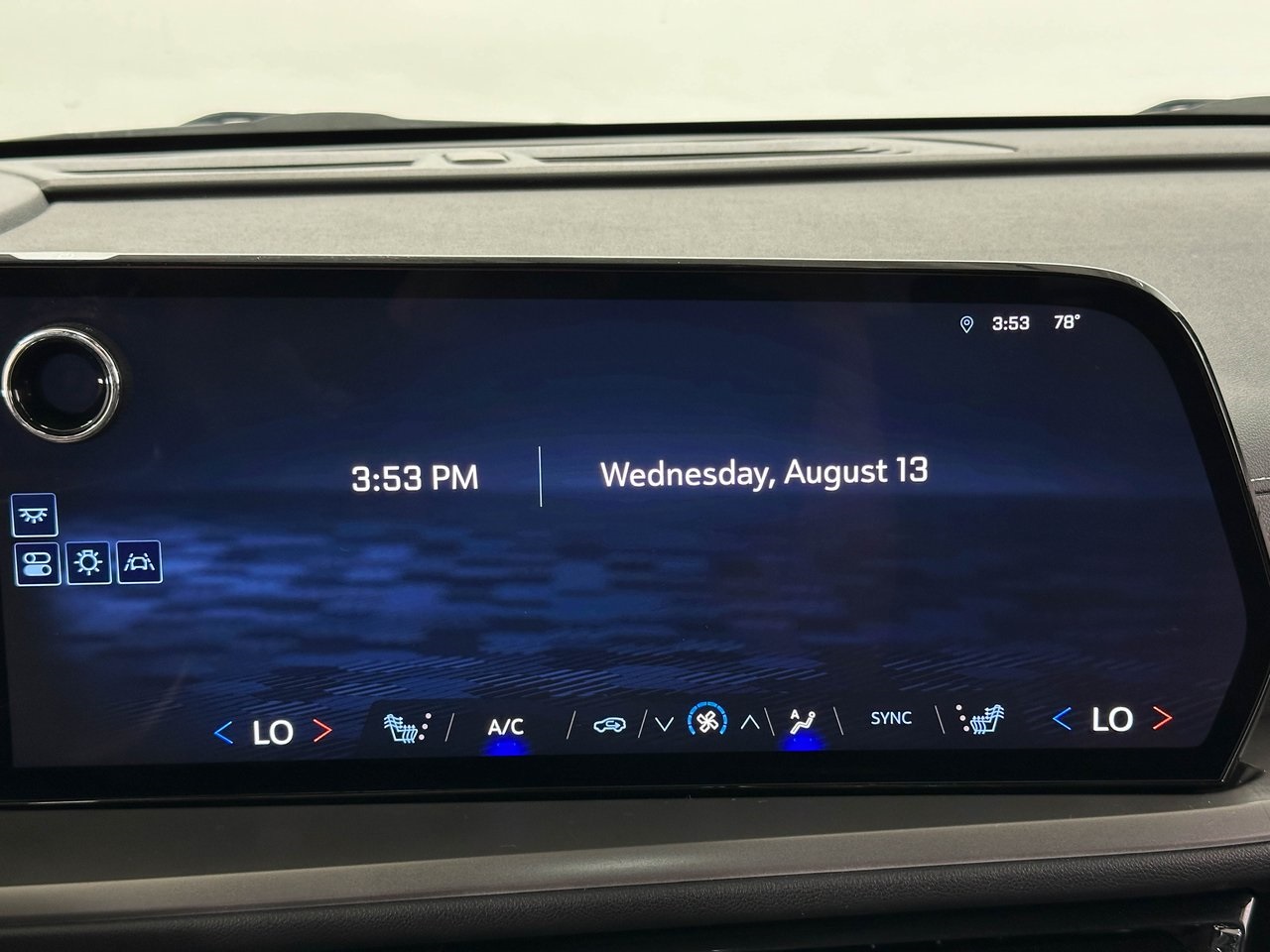 2025 Chevrolet Traverse 1LT photo 7