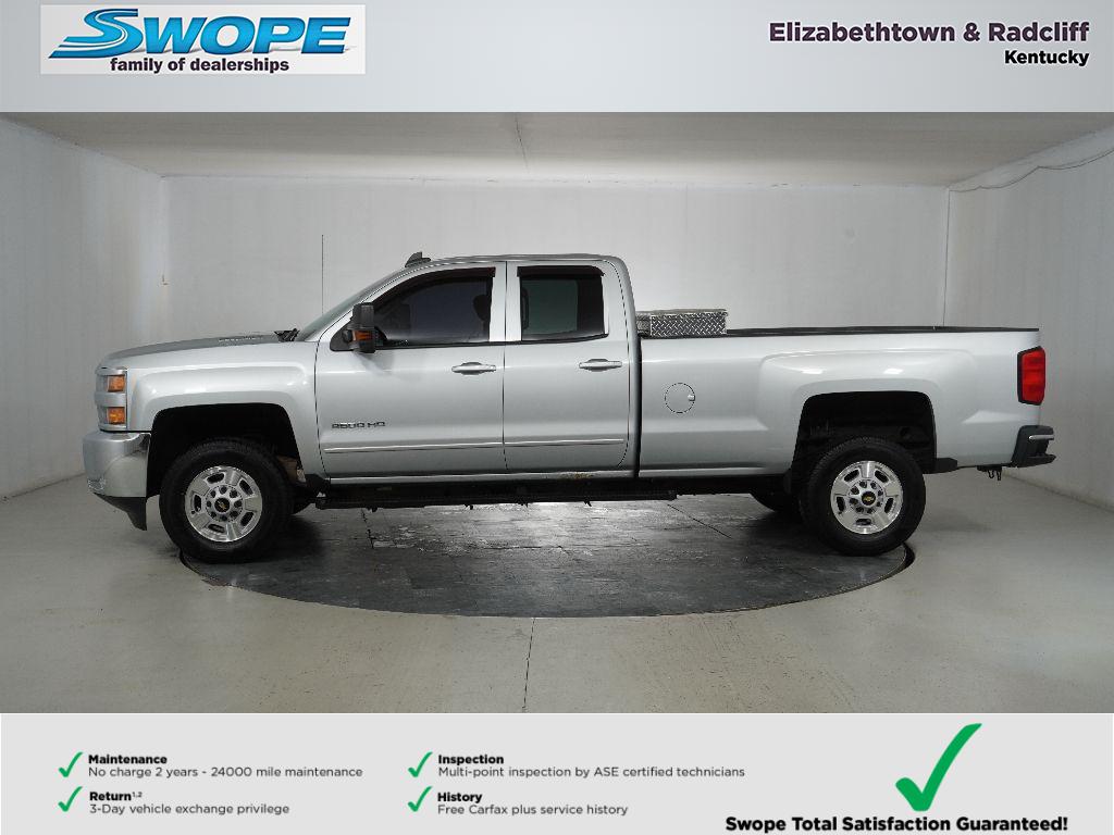2015 Chevrolet Silverado 2500HD LT photo 4
