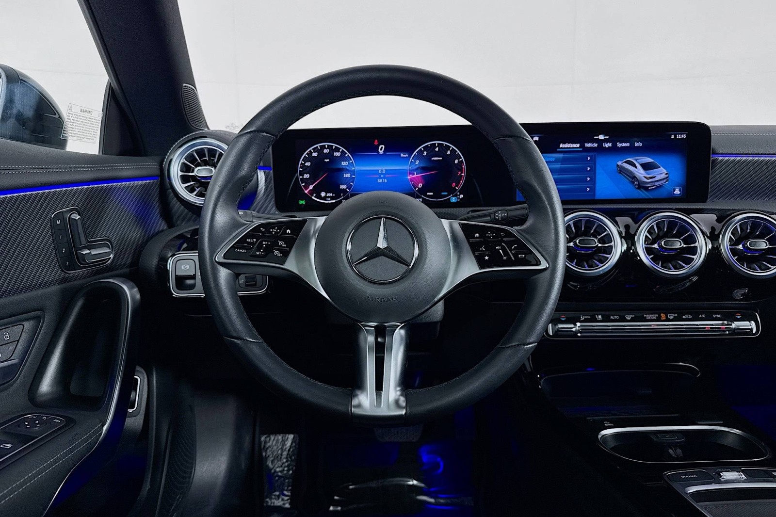 2025 Mercedes Benz CLA 250 4MATIC photo 4