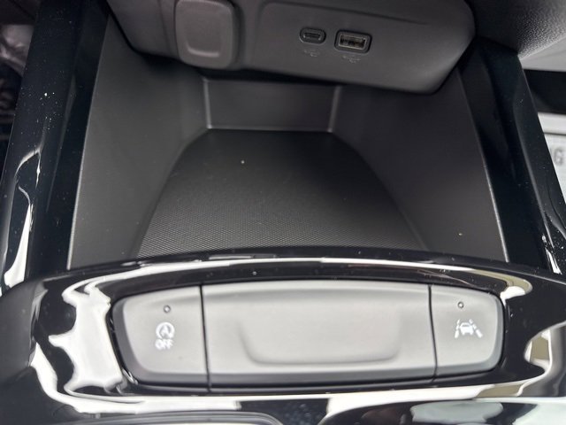 2025 Chevrolet Trax ACTIV photo 5