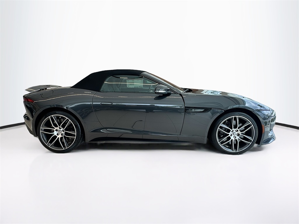 2024 Jaguar F-TYPE P450 R-Dynamic photo 4