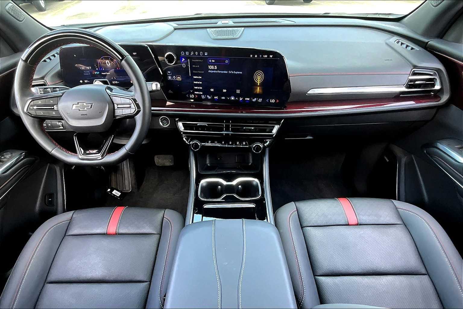 2024 Chevrolet Traverse RS photo 14