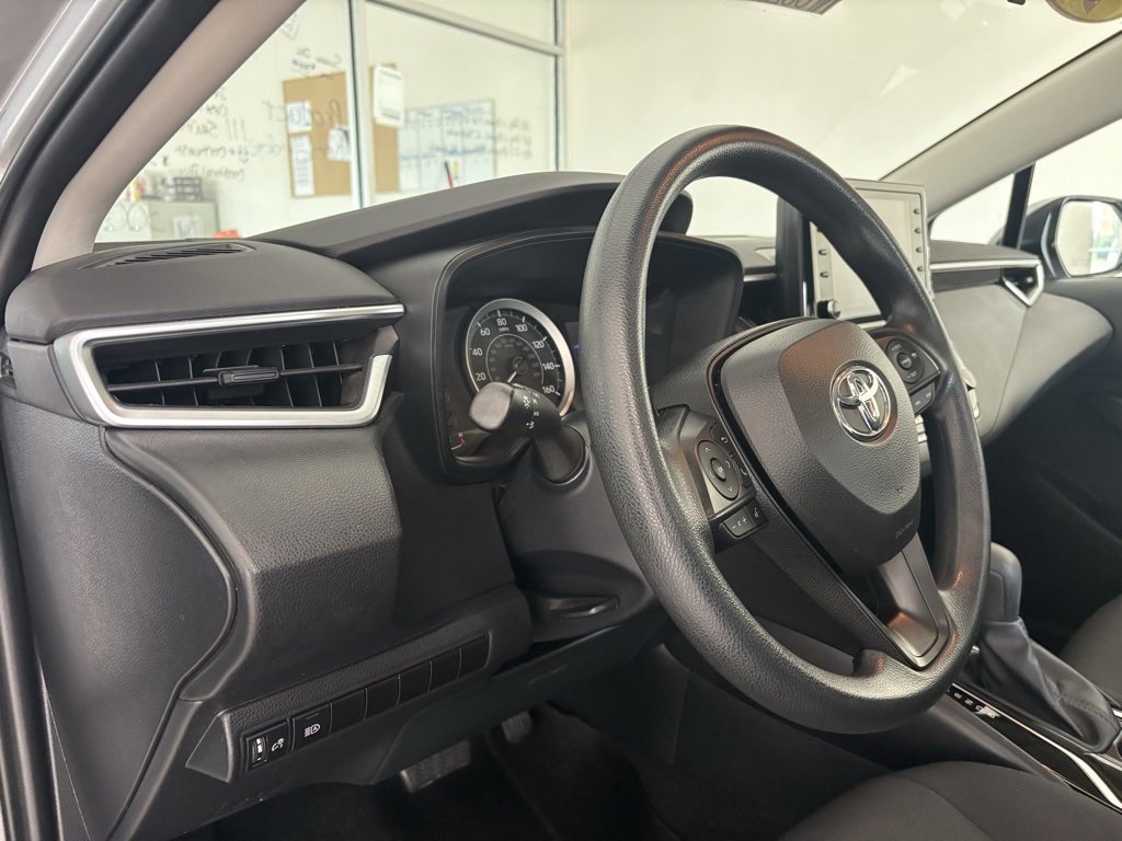2022 Toyota Corolla LE photo 7