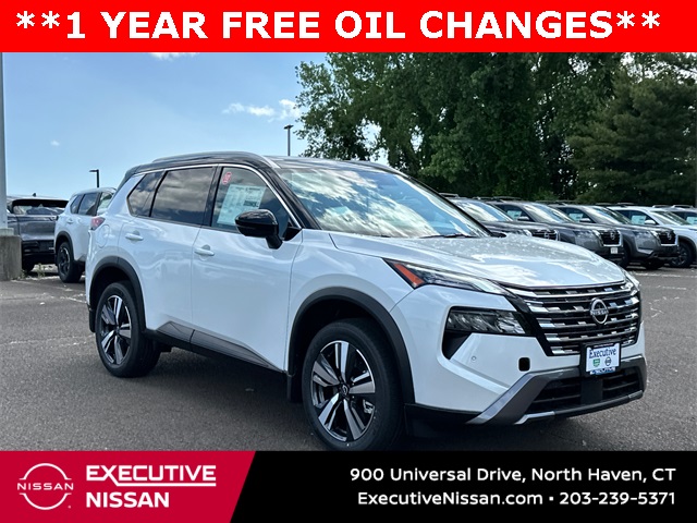 2025 Nissan Rogue SL's photo