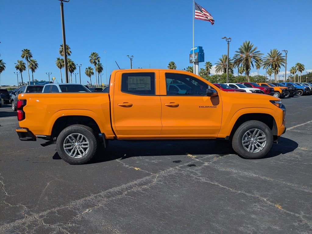 2025 Chevrolet Colorado Work Truck LT photo 3
