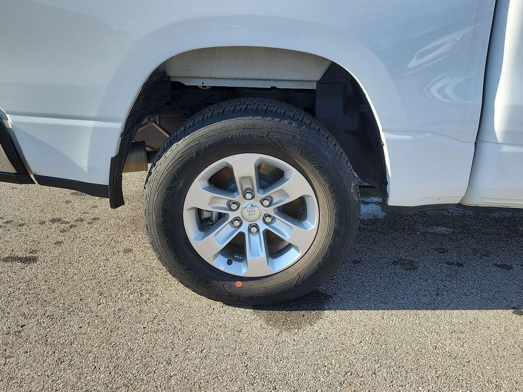 2024 Ram 1500 Laramie photo 7