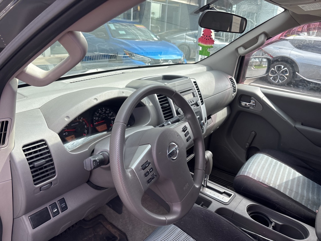2015 Nissan Frontier S photo 9