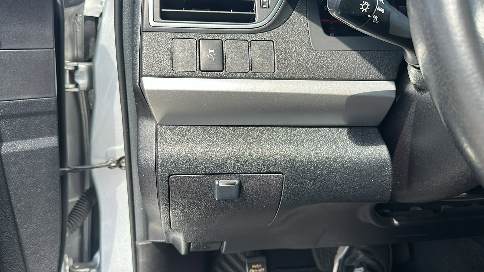2017 Toyota Camry LE photo 15