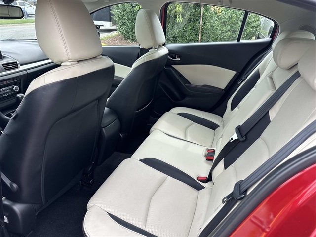2015 Mazda Mazda3 Grand Touring photo 18