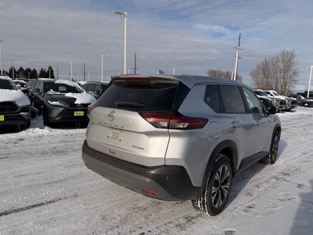 2023 Nissan Rogue SV photo 2