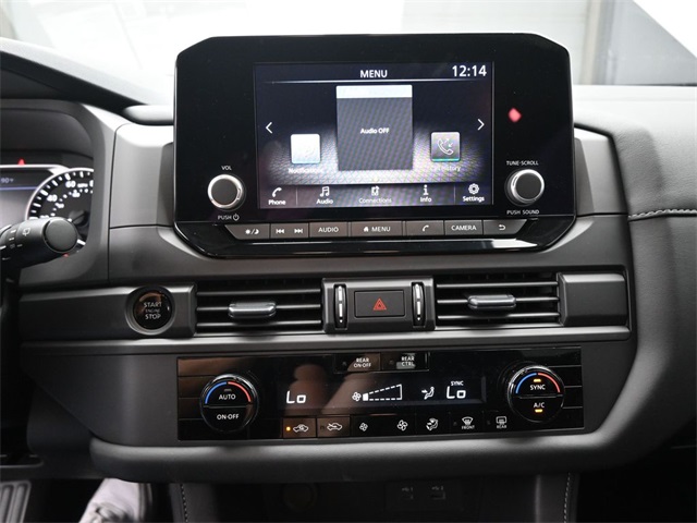 2025 Nissan Pathfinder S photo 4