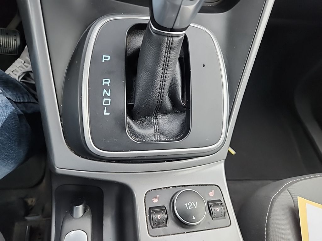 2013 Ford C-Max Hybrid SE photo 18