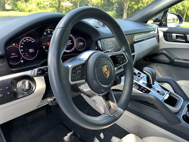 2023 Porsche Cayenne Coupe Platinum Edition photo 10