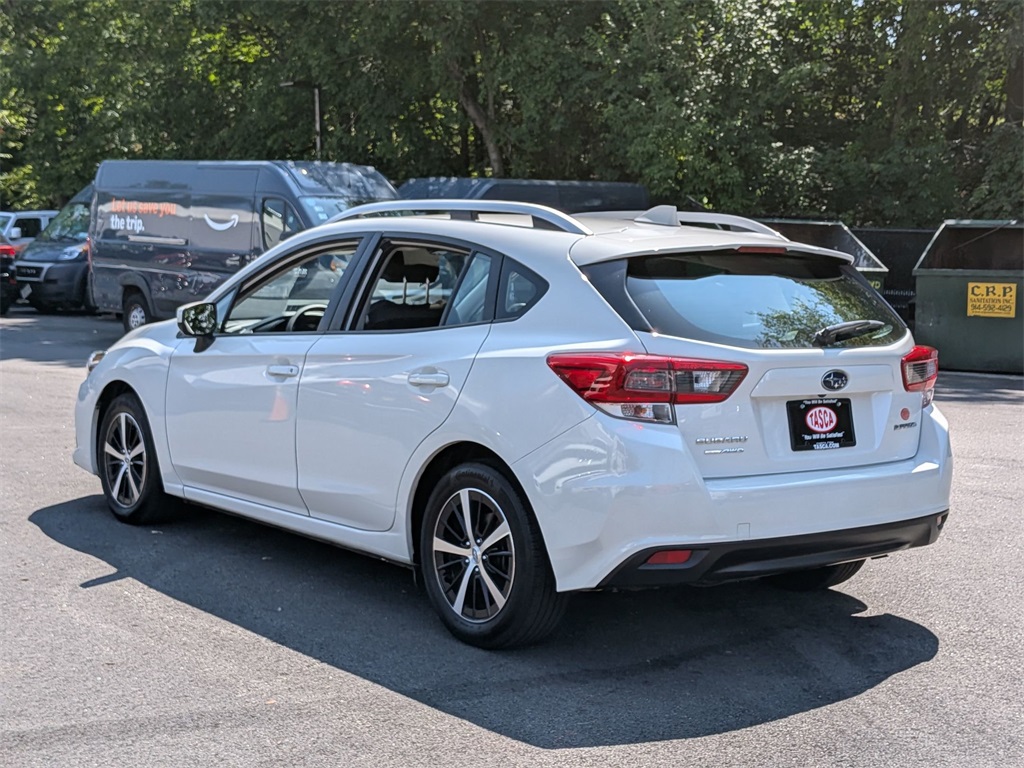2023 Subaru Impreza Premium photo 4