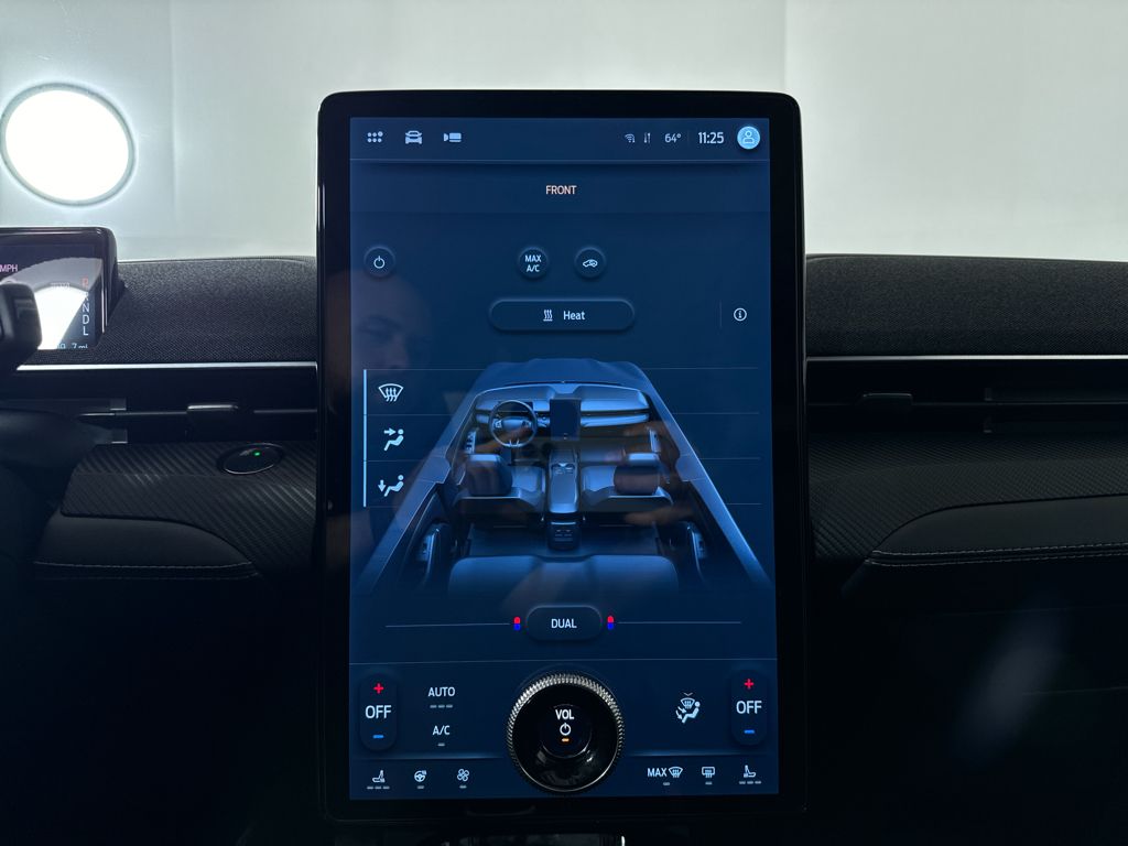 2021 Ford Mustang Mach-E Premium photo 27