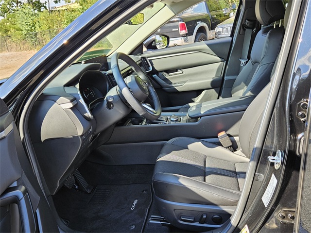 2025 Mazda CX-50 Preferred photo 5
