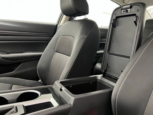 2024 Nissan Altima 2.5 SV photo 17