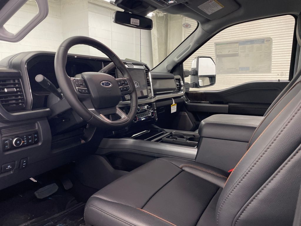 2026 Ford F-250 Lariat photo 4