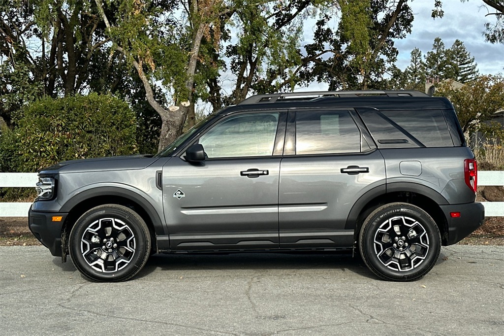 2025 Ford Bronco Sport Outer Banks photo 4