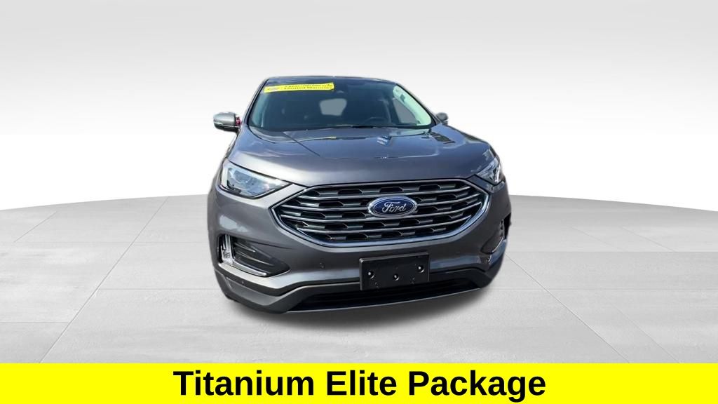 2024 Ford Edge Titanium photo 3