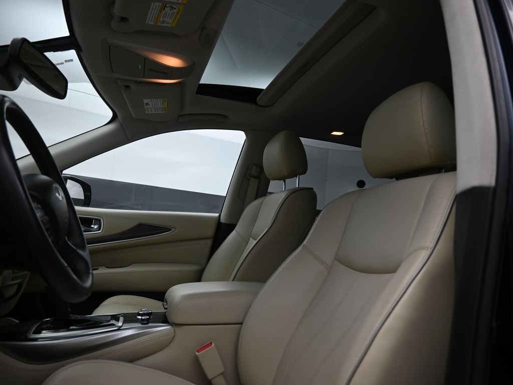2019 Infiniti QX60 Luxe photo 12