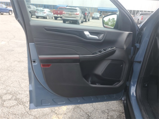 2023 Ford Escape ST-Line photo 8