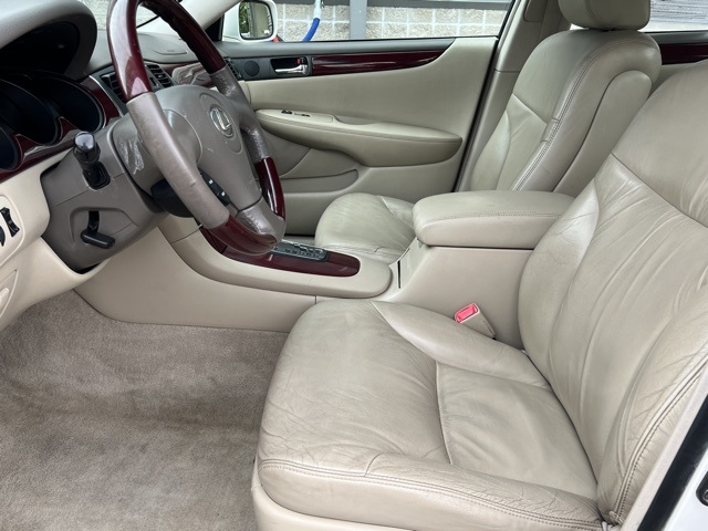 2004 Lexus ES 330 photo 8