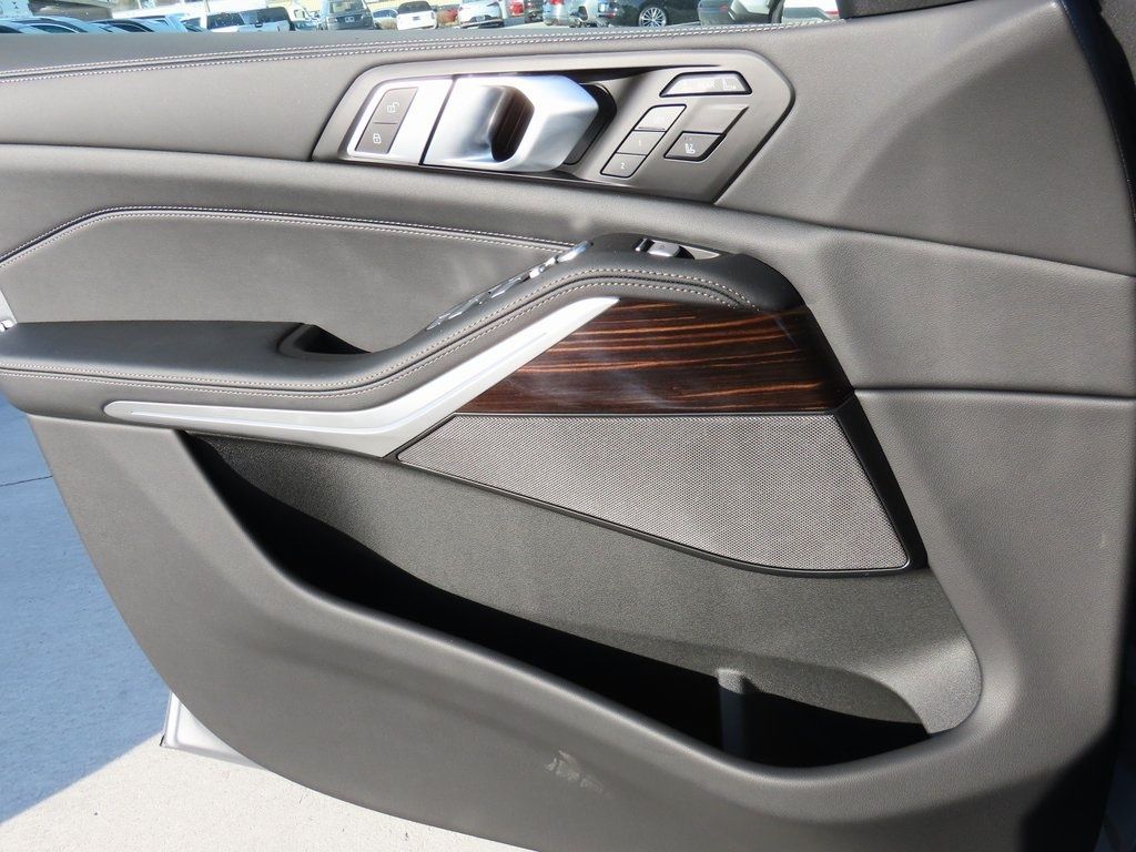 2025 Bmw X7 xDrive40i photo 40