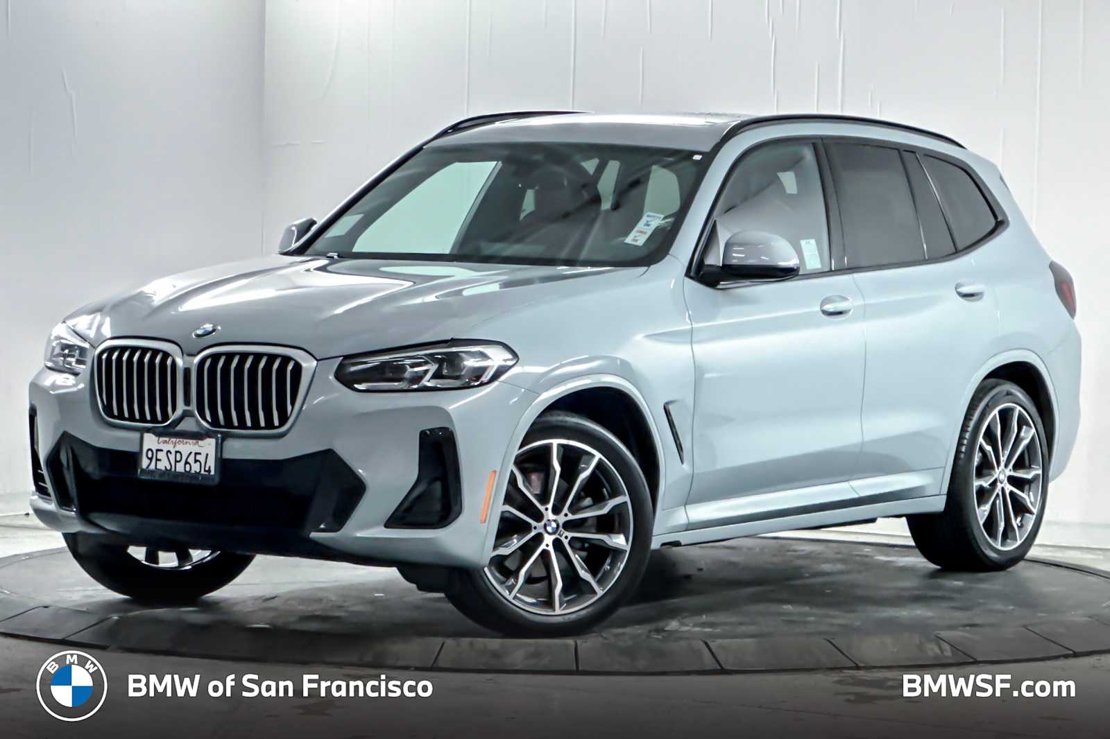 2022 BMW X3 30i's photo