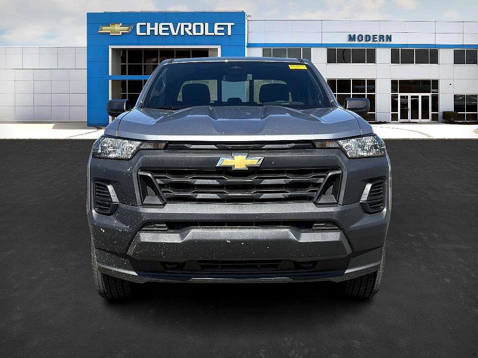 2025 Chevrolet Colorado Work Truck LT photo 7