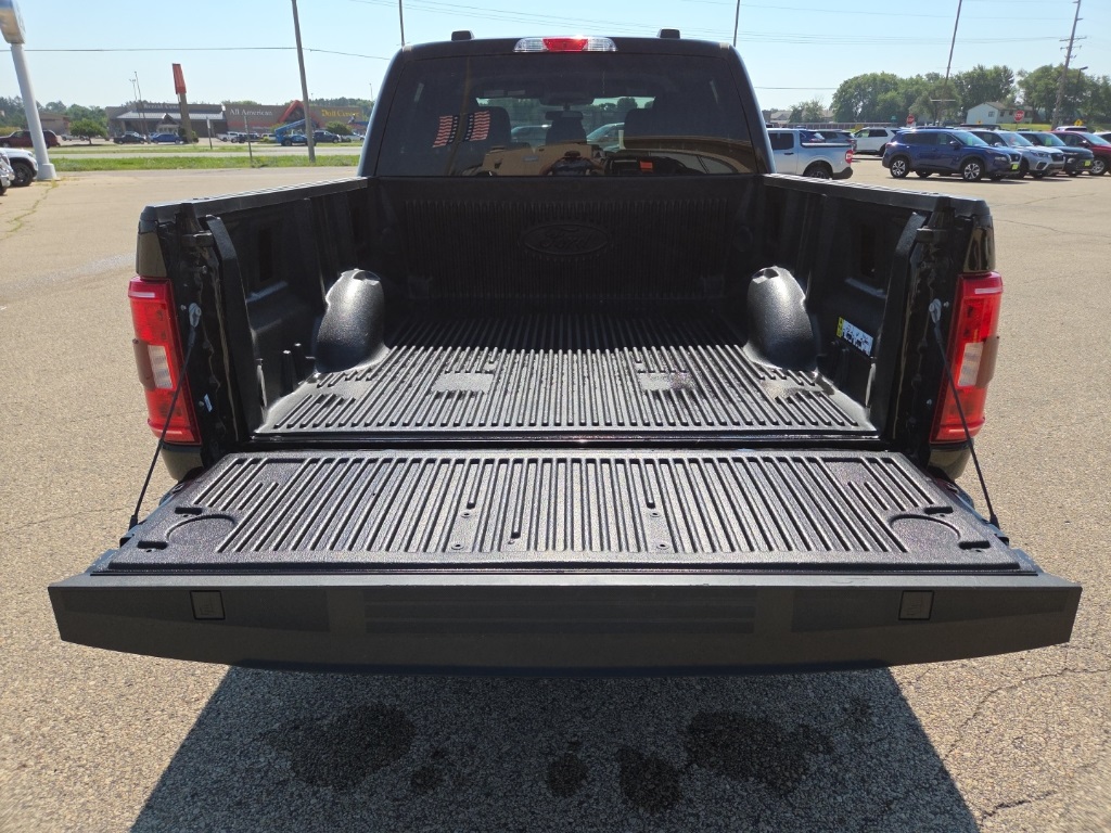 2023 Ford F-150 XLT photo 9