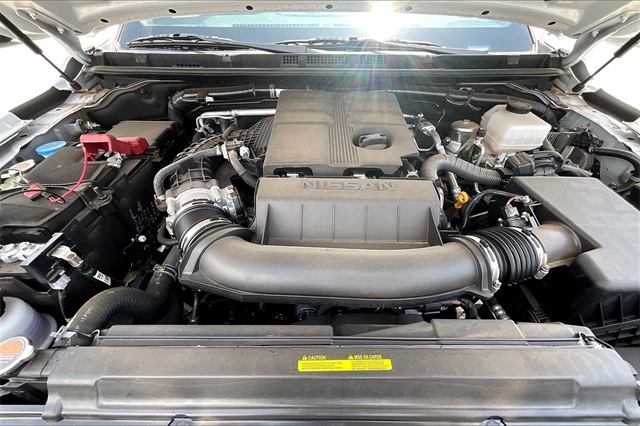 2025 Nissan Frontier PRO-4X photo 10