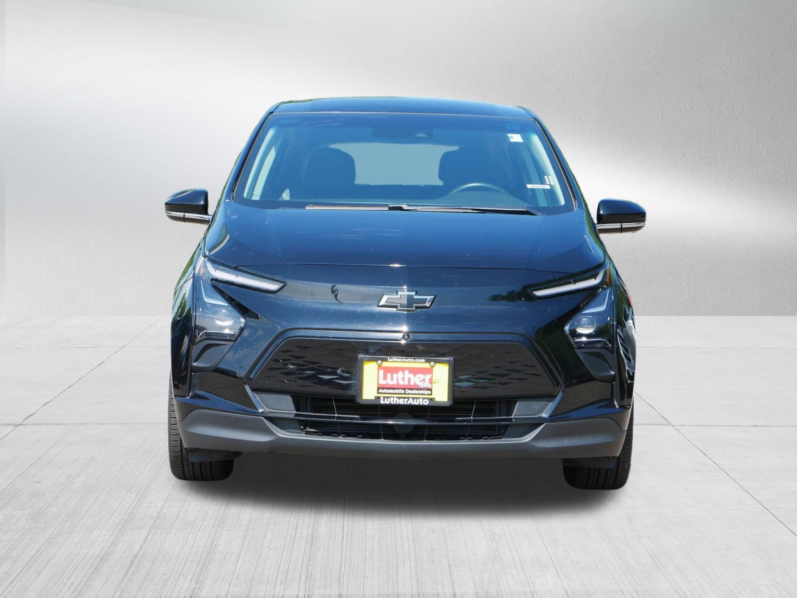 Used 2022 Chevrolet Bolt EV 2LT with VIN 1G1FX6S08N4135550 for sale in Saint Paul, MN