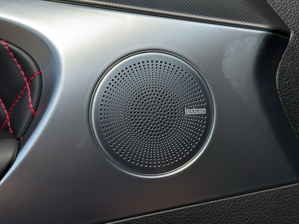 2025 Genesis G70 3.3T Sport Advanced photo 27
