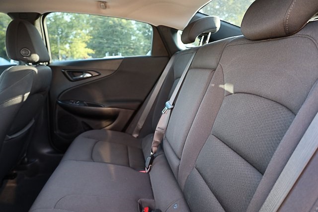 2022 Chevrolet Malibu 1LT photo 18