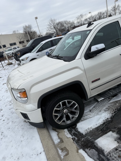 2015 GMC SIERRA - Image 1